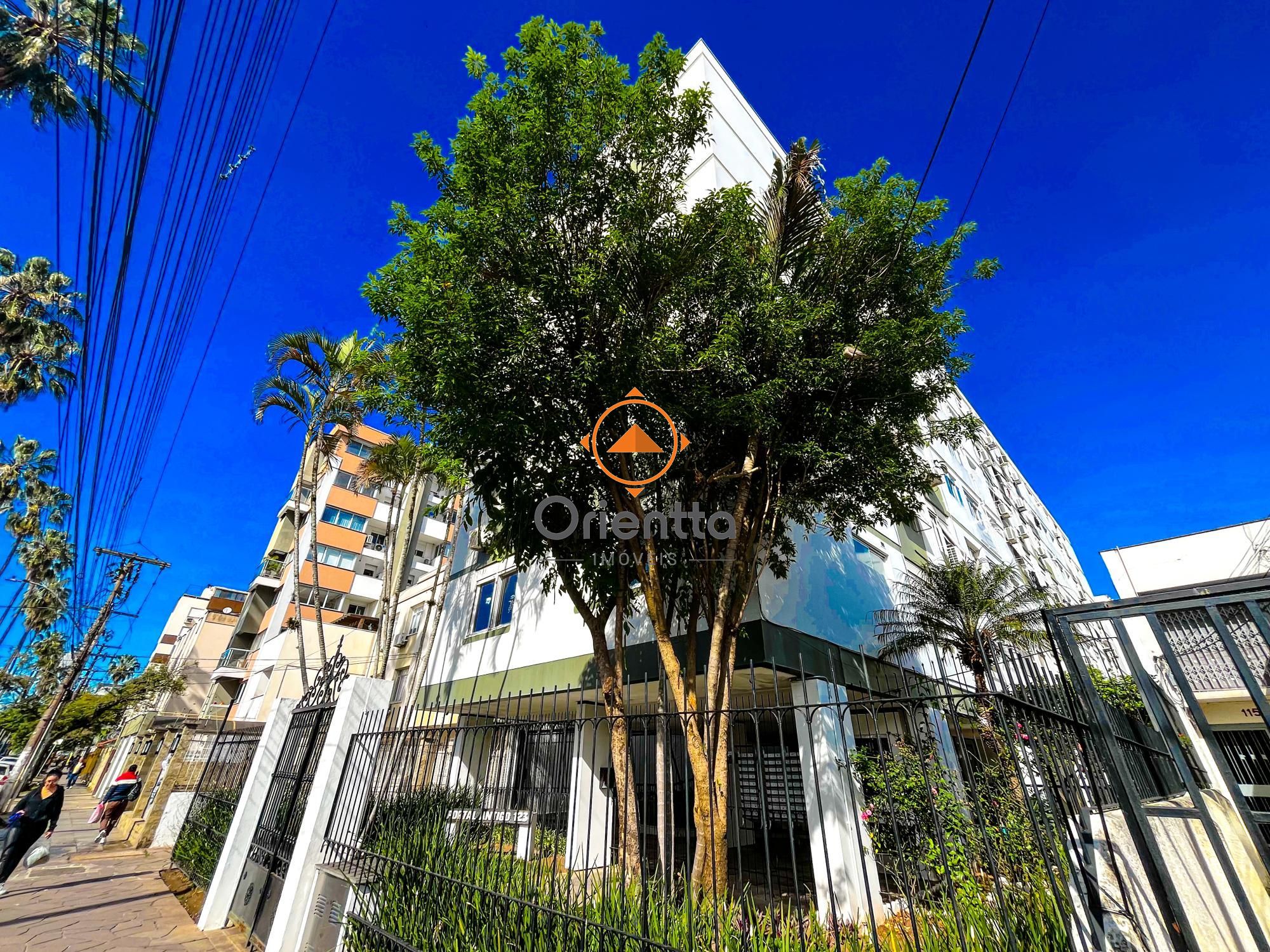 Apartamento, 2 dormitórios no bairro Menino Deus em Porto Alegre para Comprar