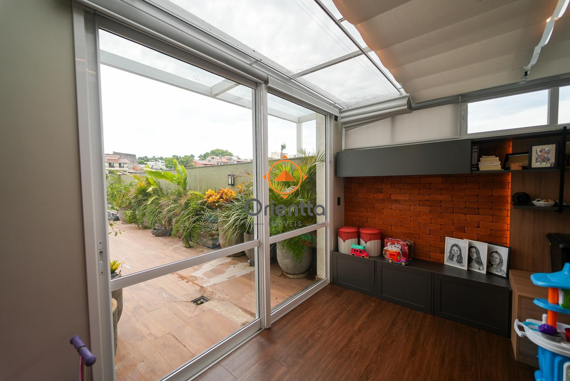 Apartamento, 3 dormitórios no bairro Cristo Redentor em Porto Alegre para Comprar