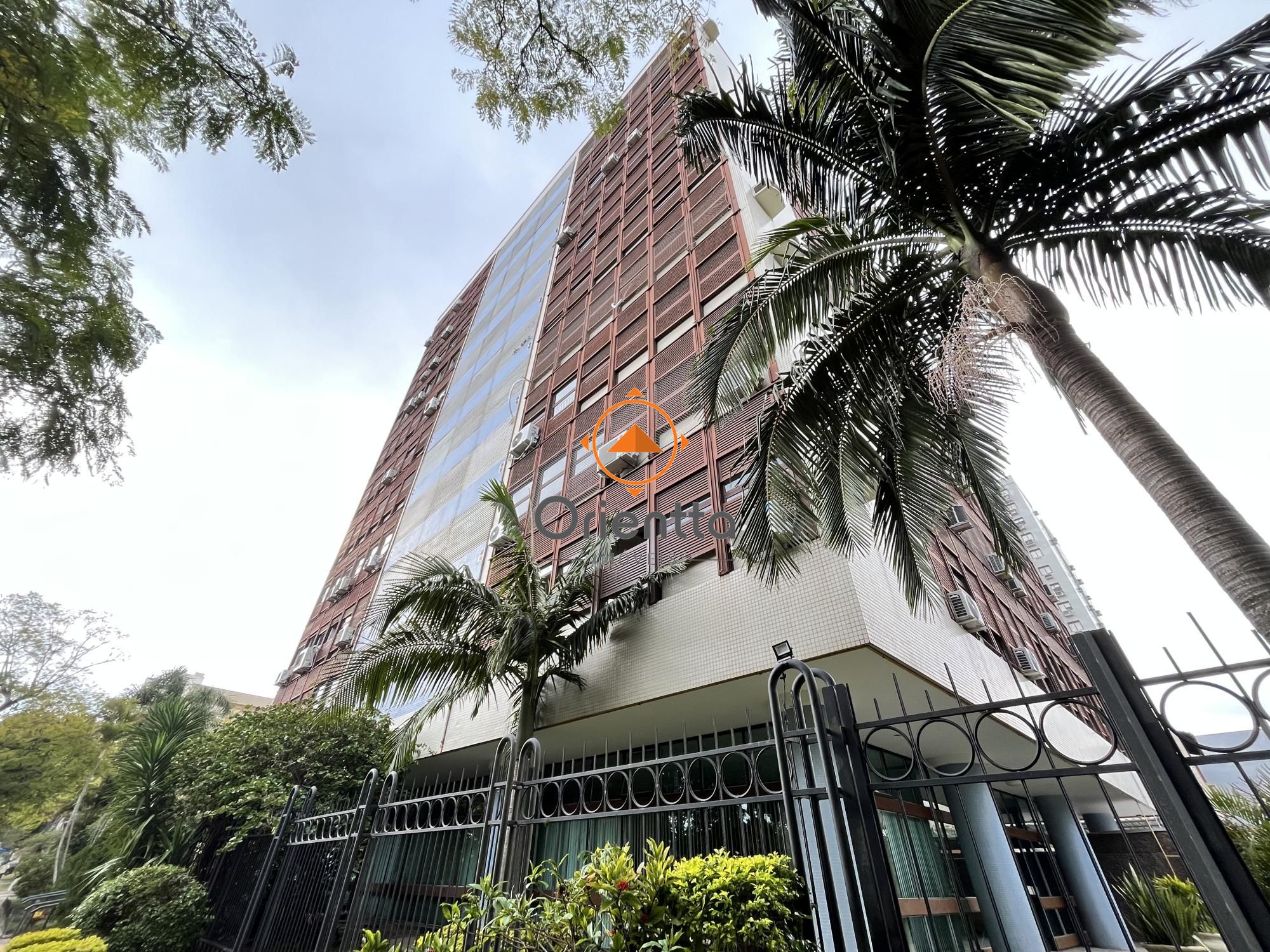 Apartamento, 3 dormitórios no bairro Menino Deus em Porto Alegre para Comprar