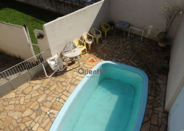 Casa com 160m², 3 dormitórios no bairro Nonoai em Porto Alegre para Comprar