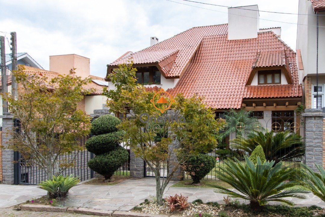 Casa com 509m², 4 dormitórios no bairro Ipanema em Porto Alegre para Comprar