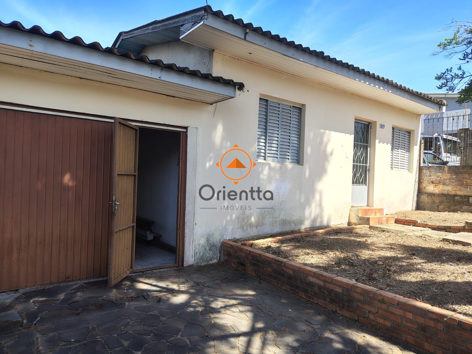 Casa, 1 dormitório no bairro Vila Nova em Porto Alegre para Comprar