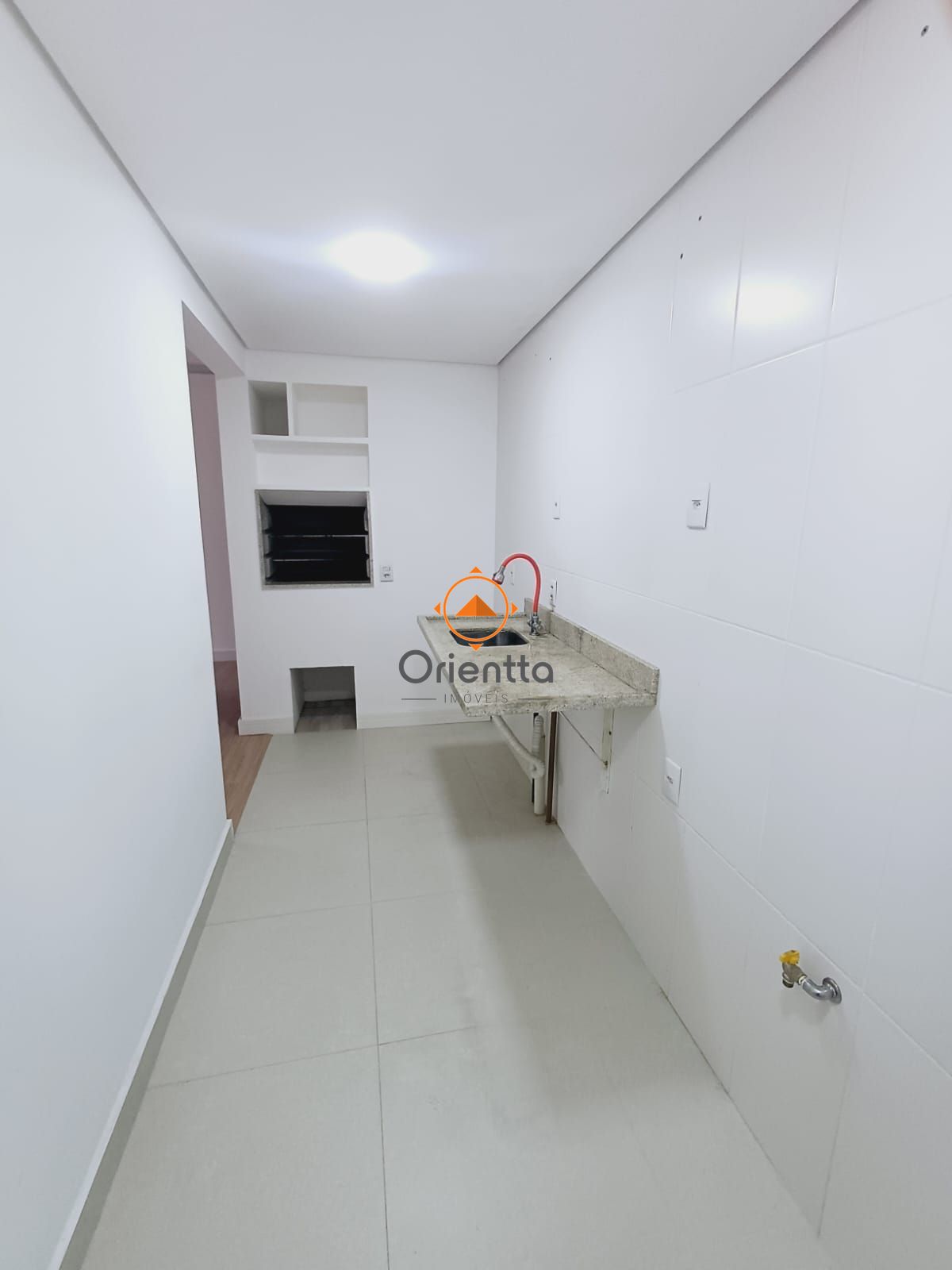 Apartamento, 2 dormitórios no bairro Vila Nova em Porto Alegre para Comprar
