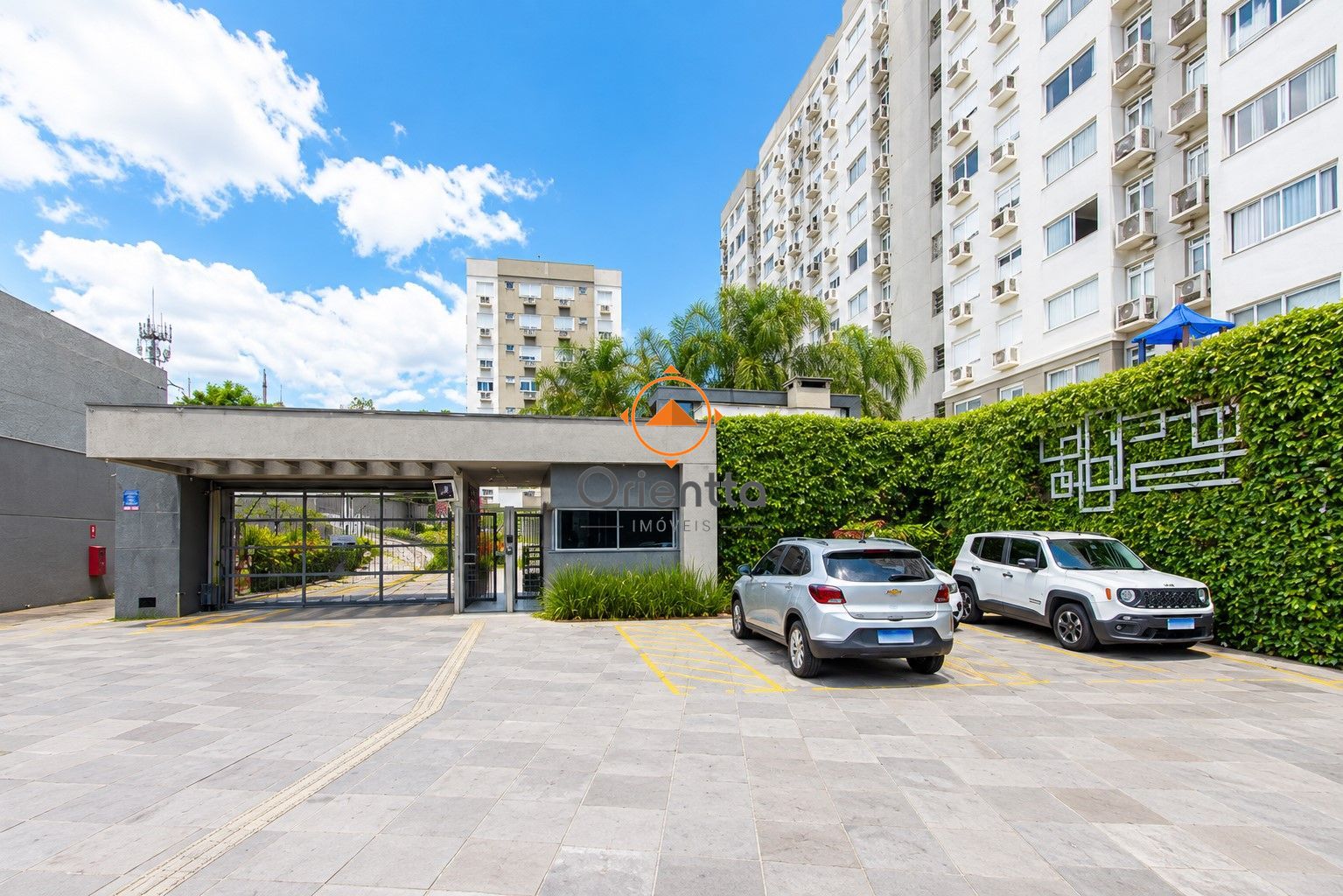 Apartamento, 2 dormitórios no bairro Glória em Porto Alegre para Comprar