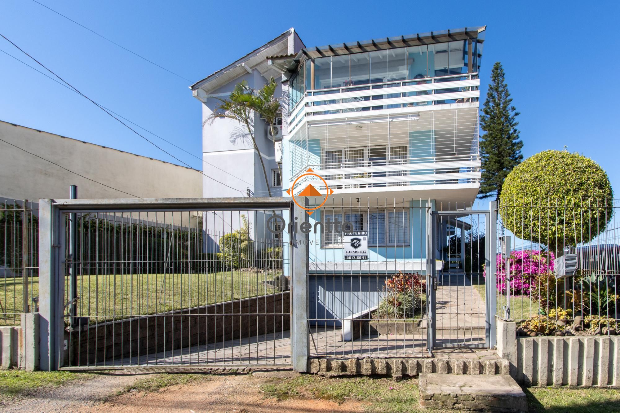 Apartamento, 3 dormitórios no bairro Cavalhada em Porto Alegre para Comprar