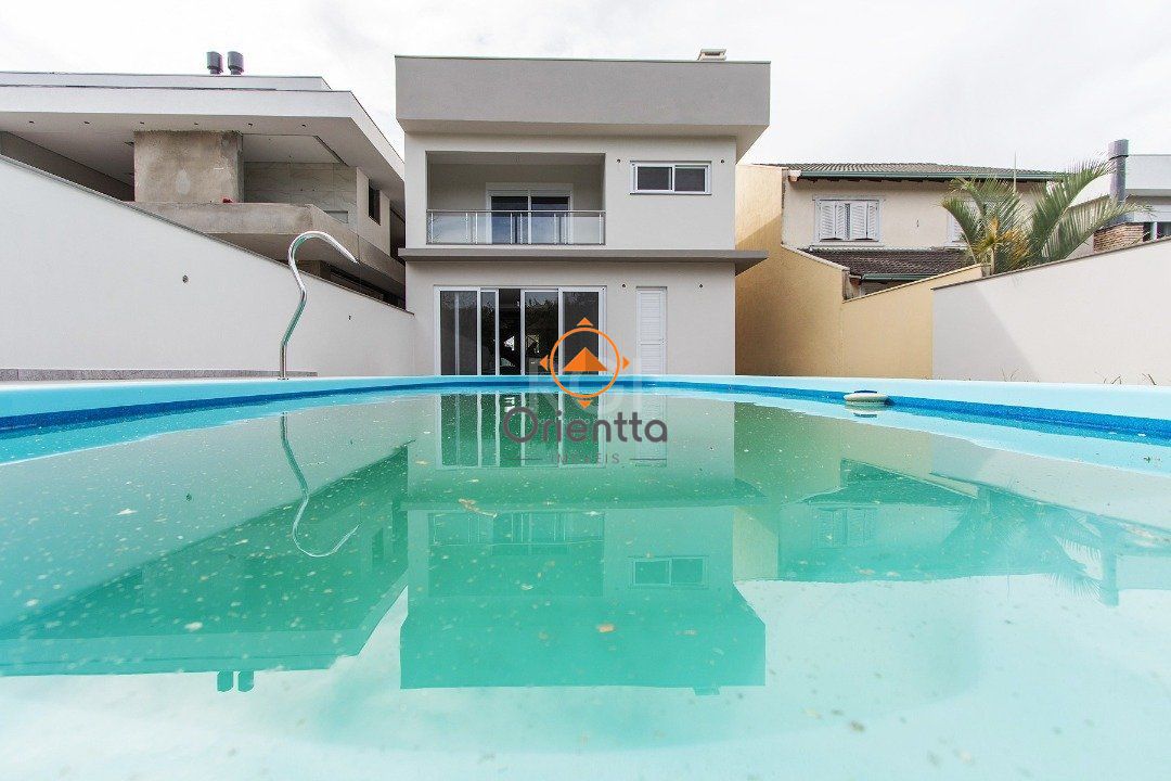 Casa de Condomínio com 275m², 3 dormitórios no bairro Terraville em Porto Alegre para Comprar