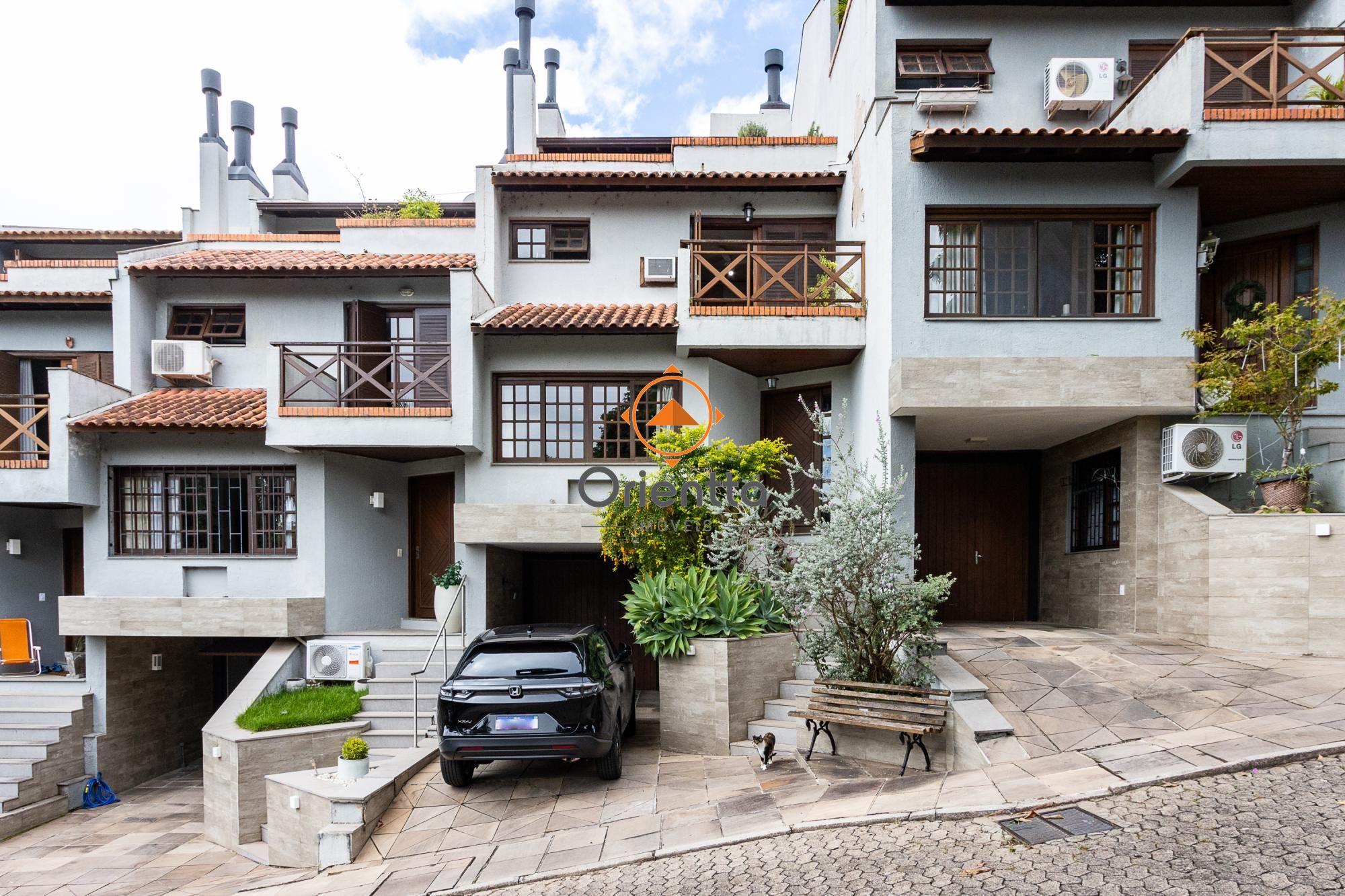 Casa de Condomínio com 175m², 3 dormitórios no bairro Tristeza em Porto Alegre para Comprar