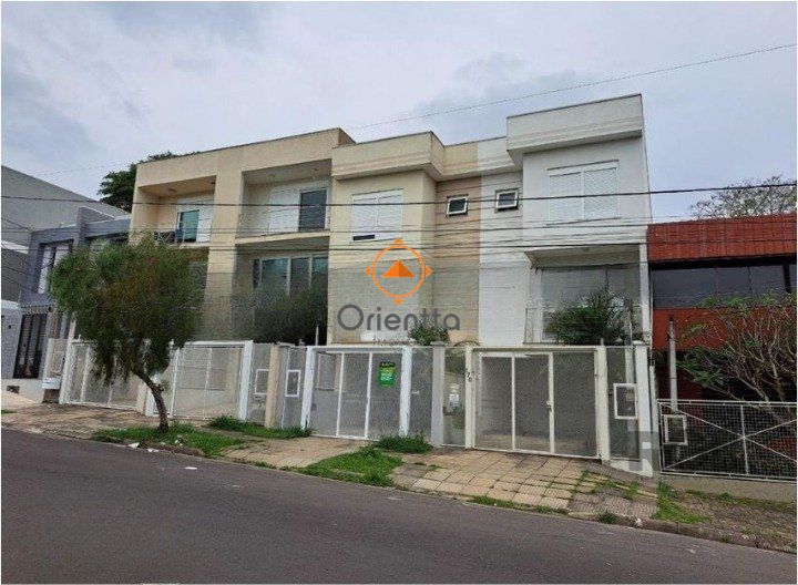 Casa com 181m², 3 dormitórios no bairro Costa e Silva em Porto Alegre para Comprar