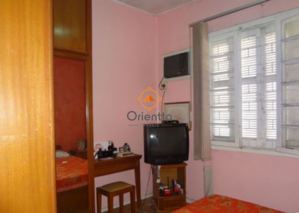Casa com 160m², 3 dormitórios no bairro Nonoai em Porto Alegre para Comprar