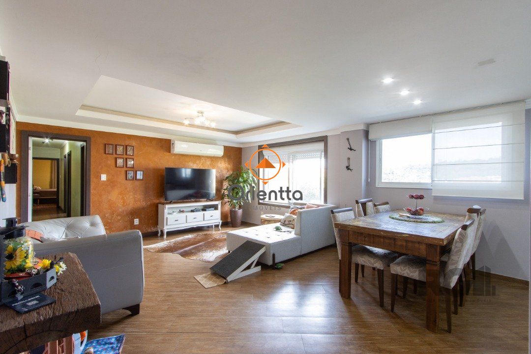 Apartamento, 3 dormitórios no bairro Medianeira em Porto Alegre para Comprar