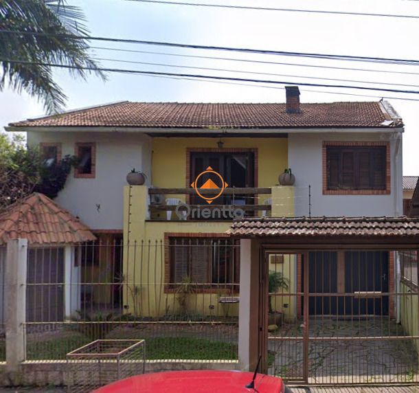 Casa, 4 dormitórios no bairro Serraria em Porto Alegre para Comprar