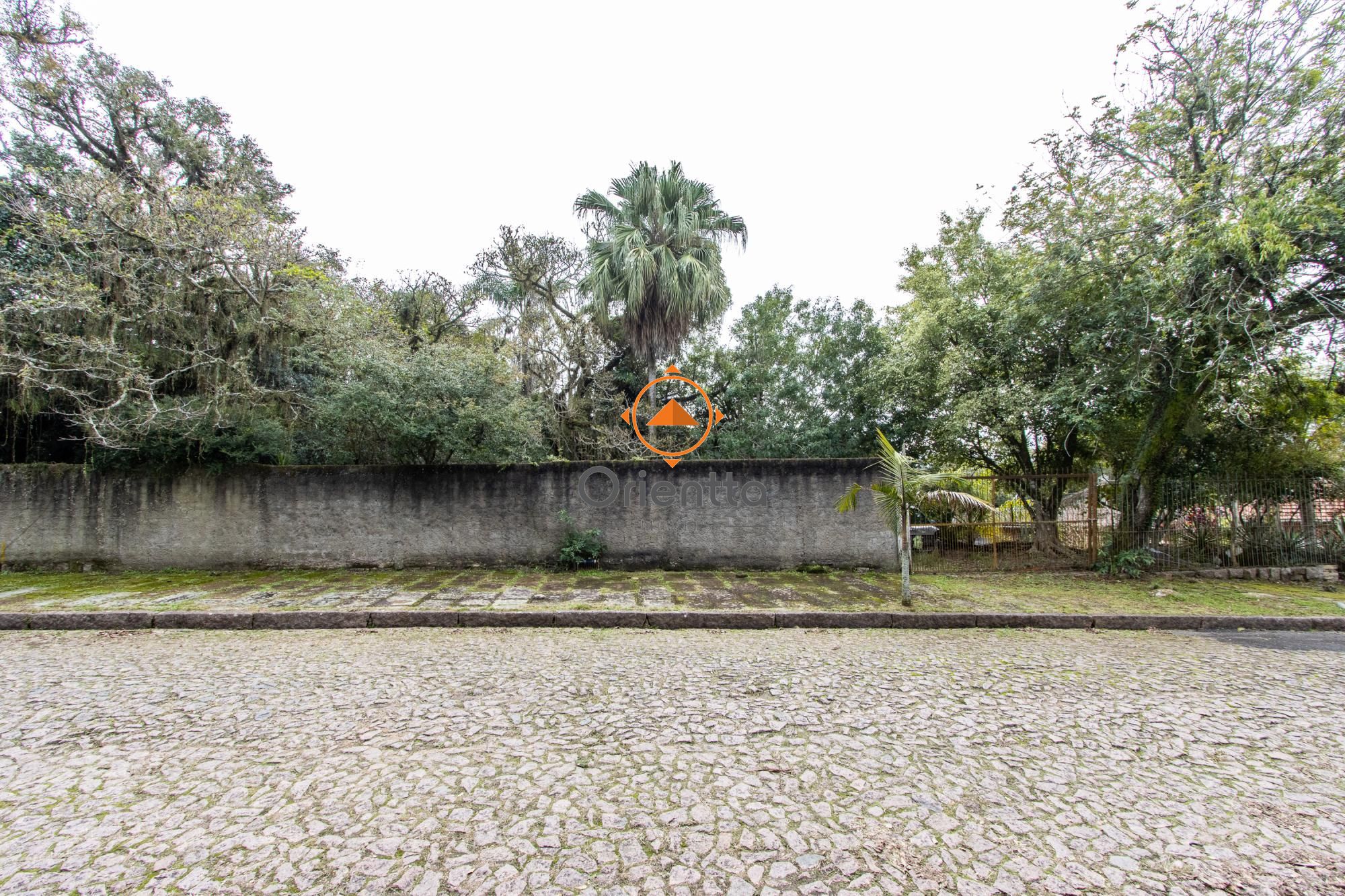 Terreno com 384m² no bairro Espírito Santo em Porto Alegre para Comprar