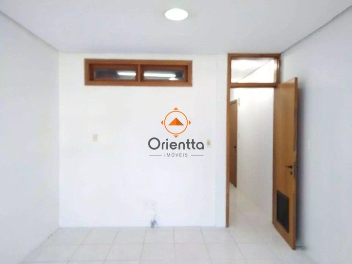 Conjunto Comercial, 1 dormitório no bairro Rio Branco em Porto Alegre para Comprar