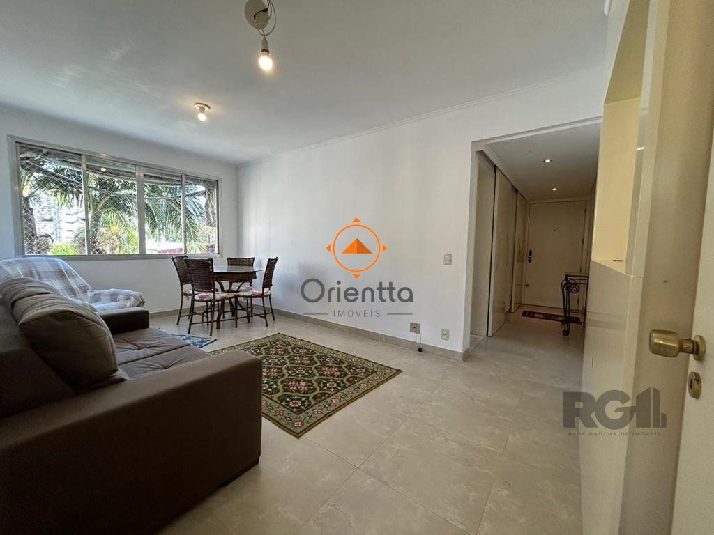 Apartamento, 2 dormitórios no bairro Mont Serrat em Porto Alegre para Comprar