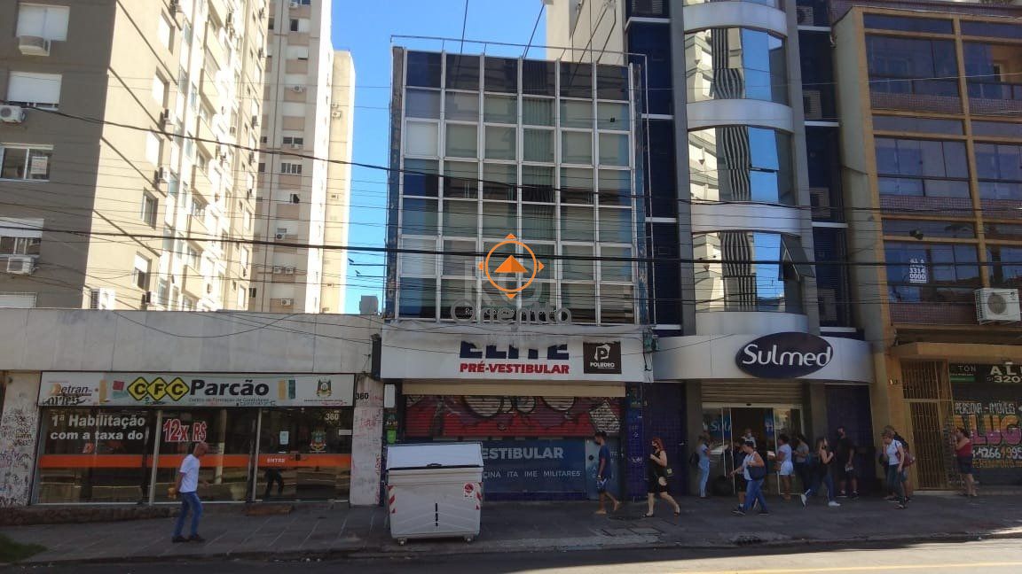 Prédio Comercial com 1200m² no bairro Independência em Porto Alegre para Comprar