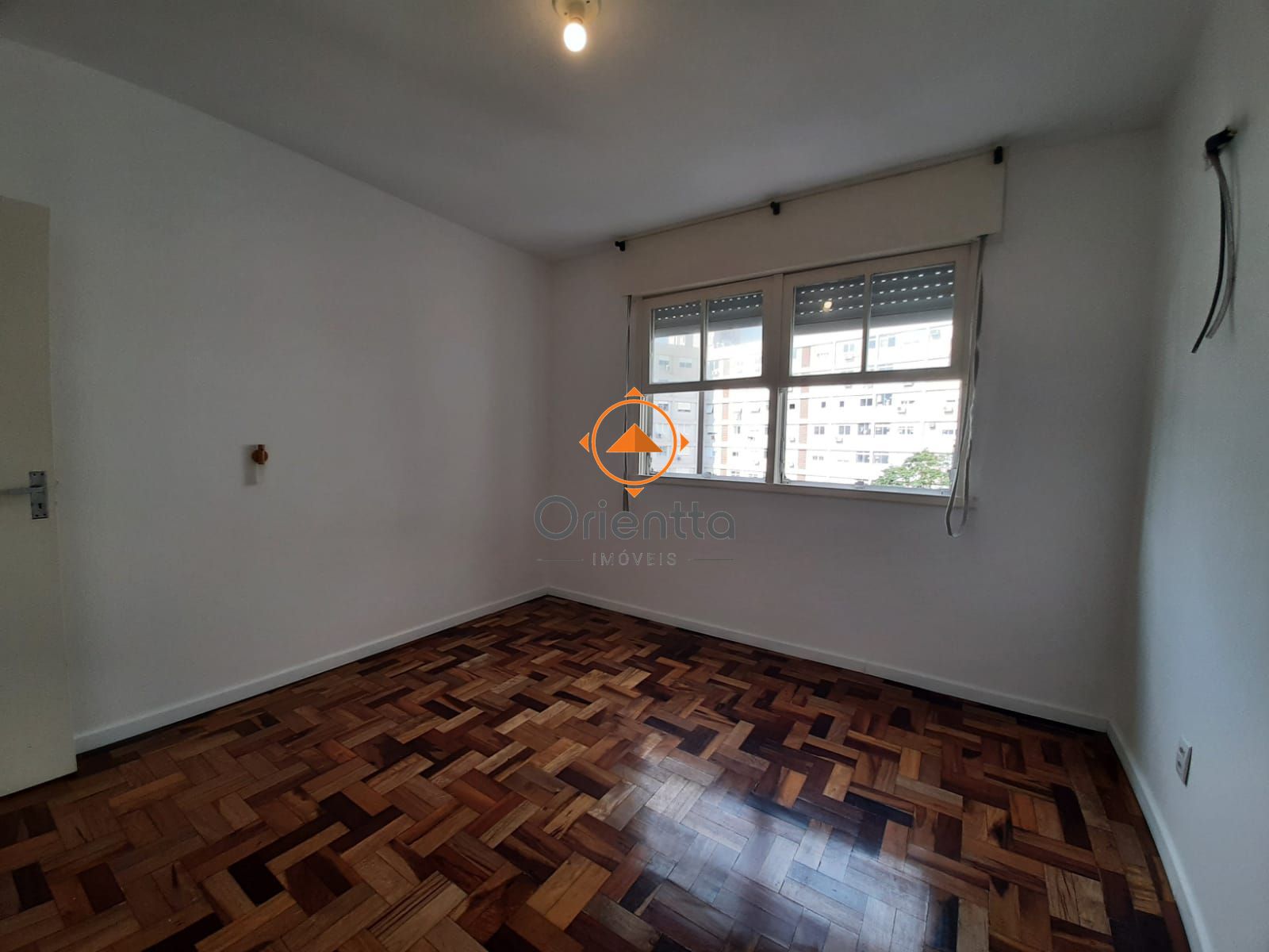 Apartamento, 1 dormitório no bairro Santo Antônio em Porto Alegre para Comprar