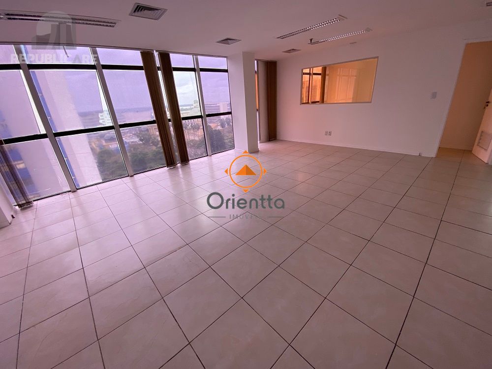 Sala Comercial no bairro Centro Histórico em Porto Alegre para Comprar