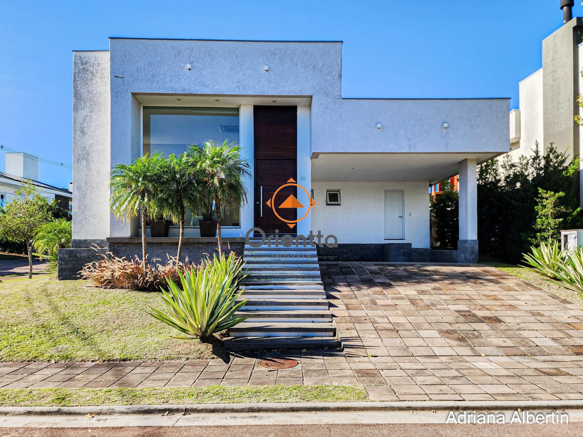Casa de Condomínio com 250m², 3 dormitórios no bairro Alphaville em Porto Alegre para Comprar