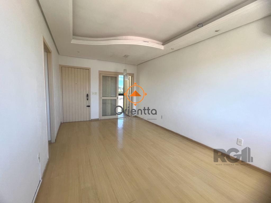 Apartamento, 2 dormitórios no bairro Camaquã em Porto Alegre para Comprar