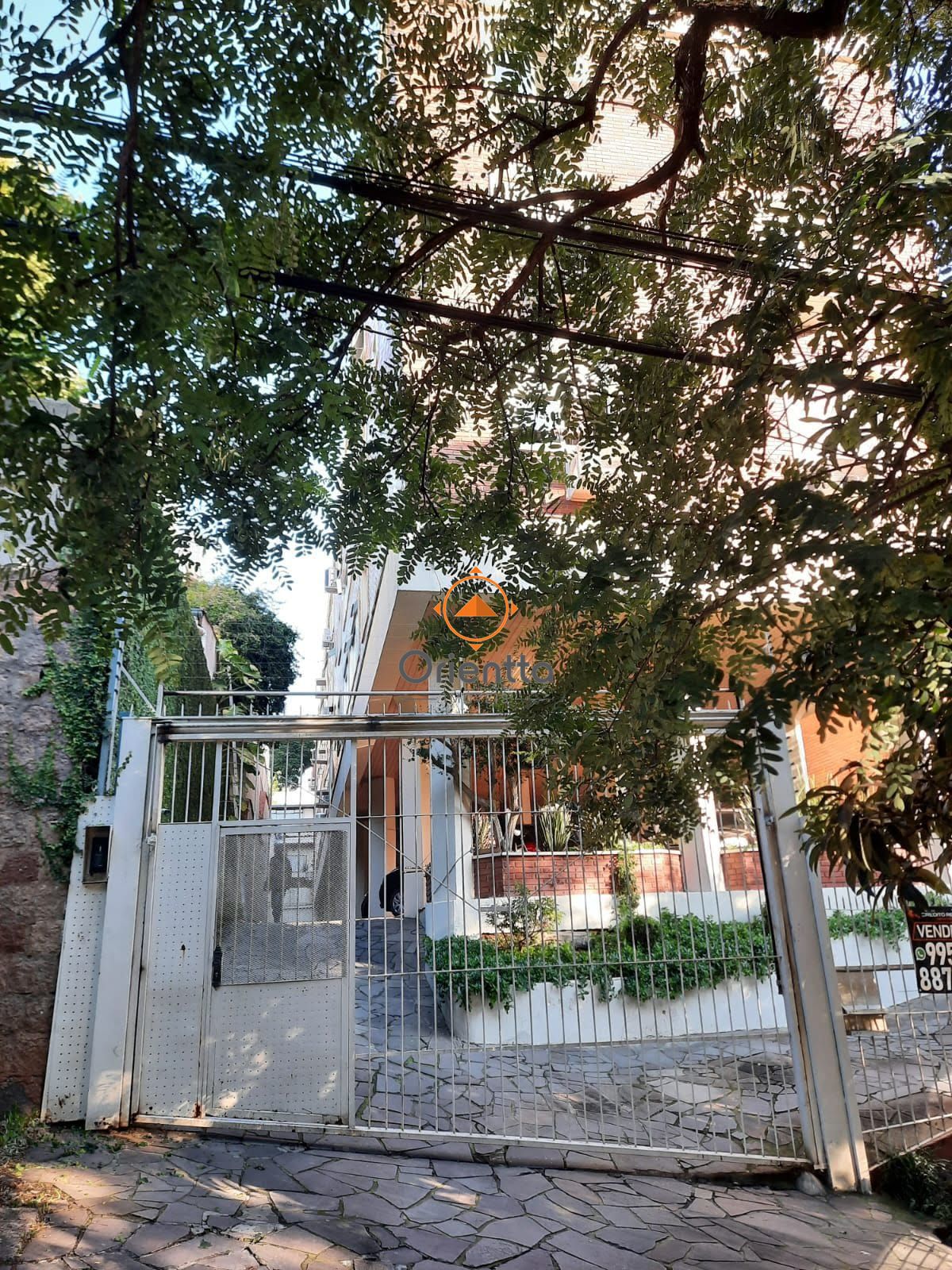 Apartamento, 1 dormitório no bairro Higienópolis em Porto Alegre para Comprar