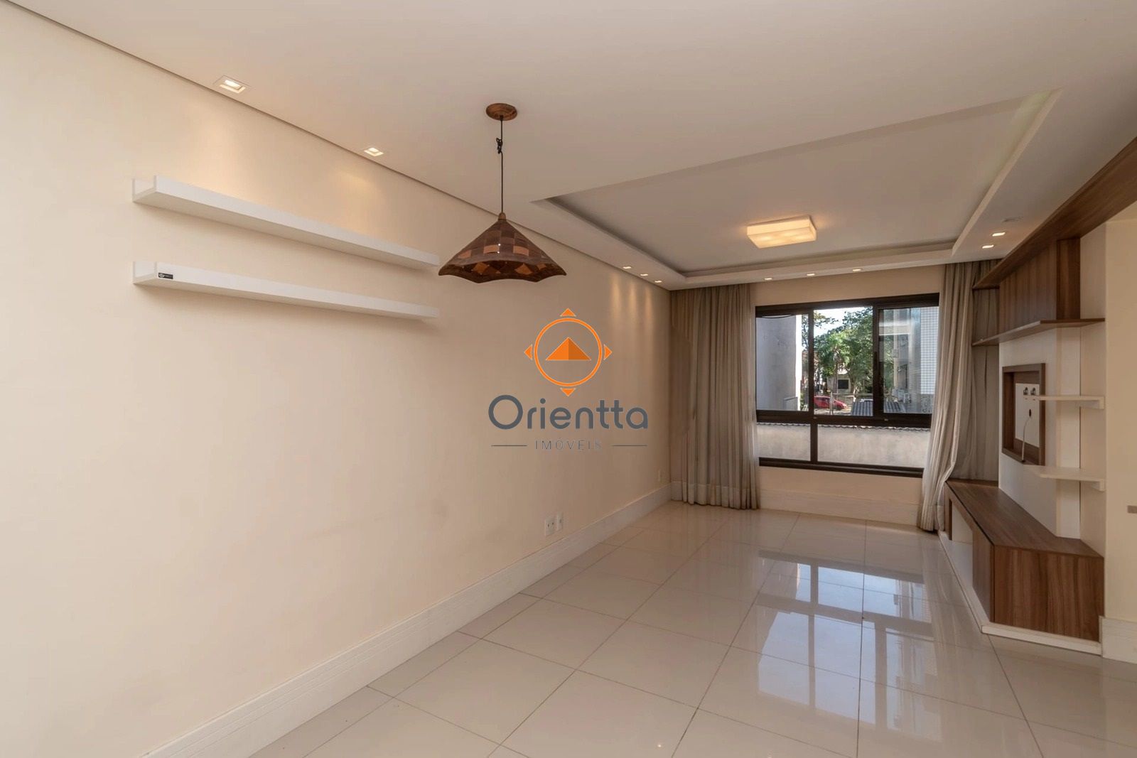 Apartamento, 2 dormitórios no bairro Passo da Areia em Porto Alegre para Comprar