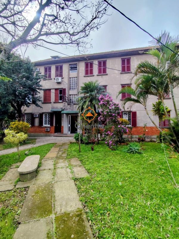 Apartamento, 2 dormitórios no bairro Passo da Areia em Porto Alegre para Comprar
