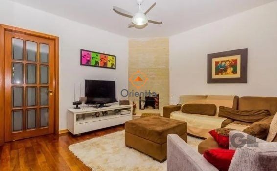 Casa, 7 dormitórios no bairro Petrópolis em Porto Alegre para Comprar