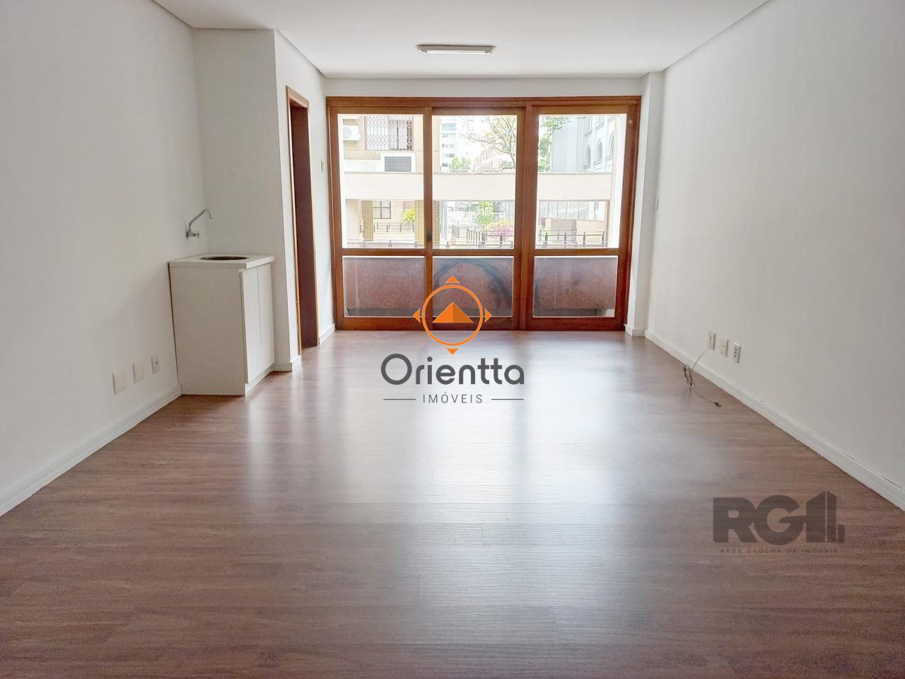 Sala Comercial no bairro Auxiliadora em Porto Alegre para Comprar