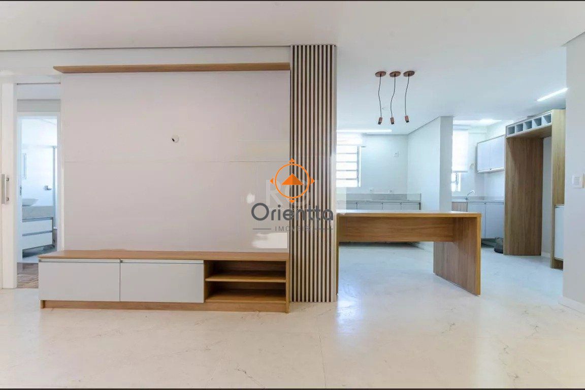 Apartamento, 2 dormitórios no bairro Farroupilha em Porto Alegre para Comprar