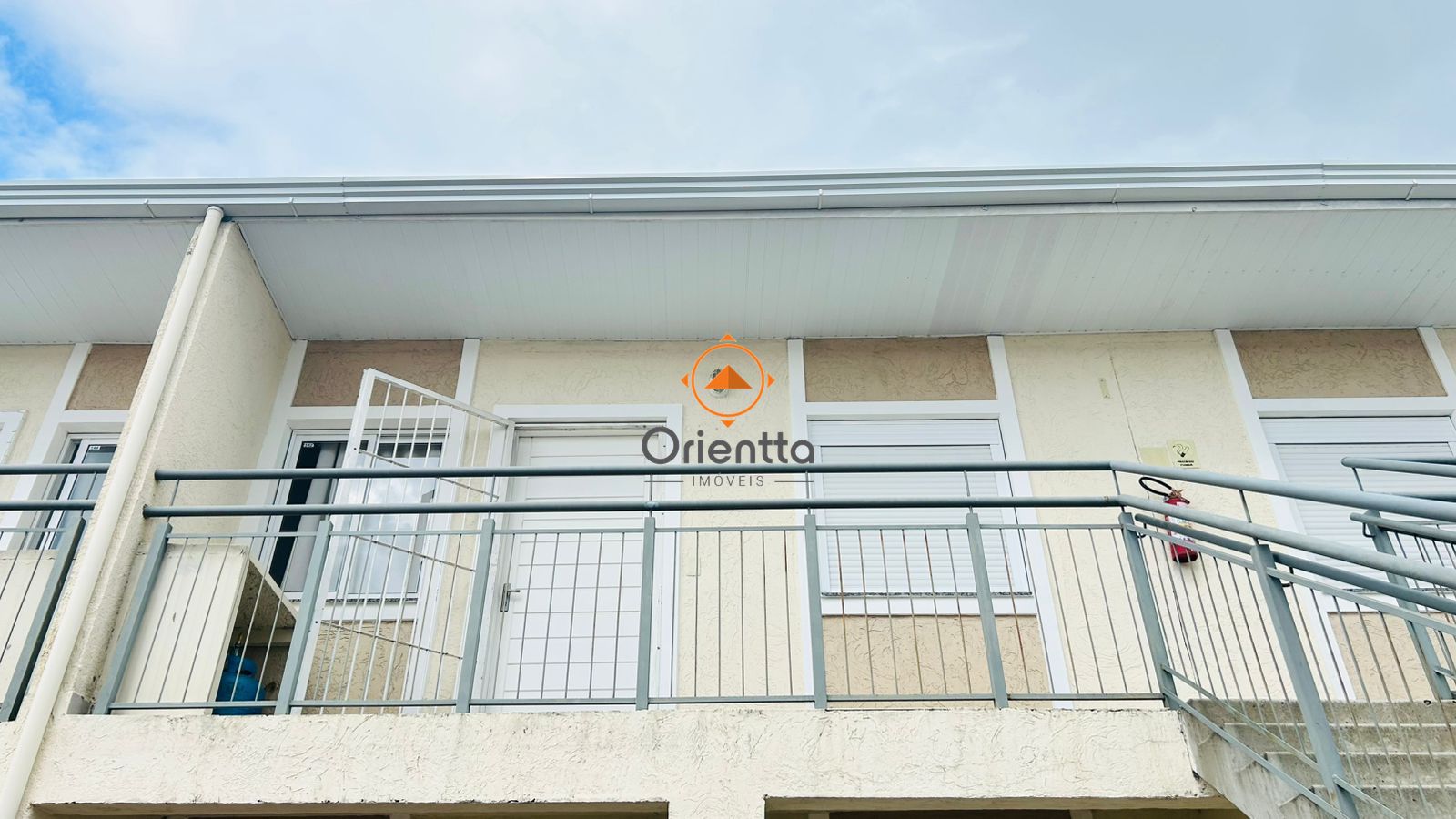 Apartamento, 2 dormitórios no bairro Hípica em Porto Alegre para Comprar