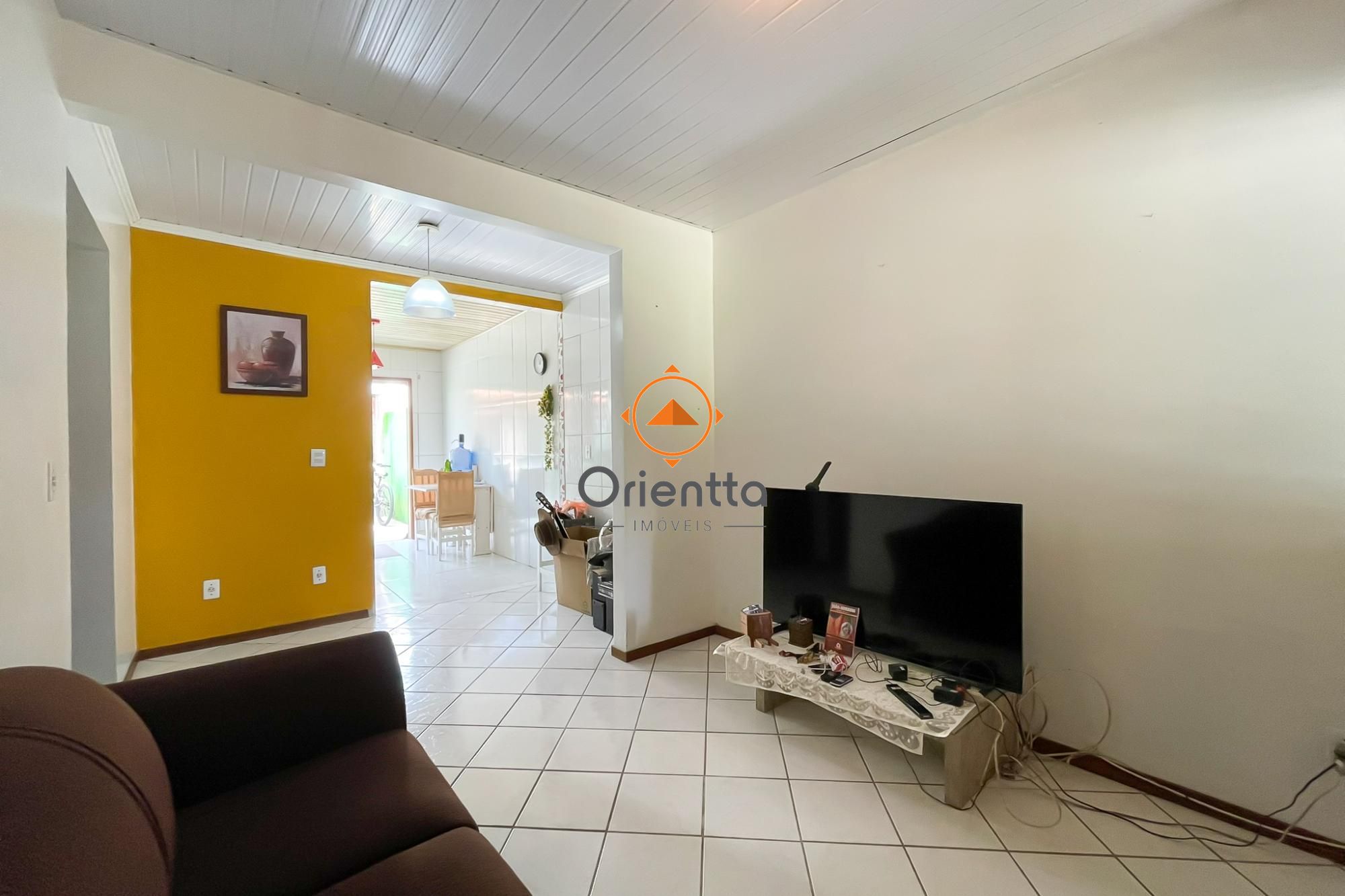 Casa, 2 dormitórios no bairro Hípica em Porto Alegre para Comprar