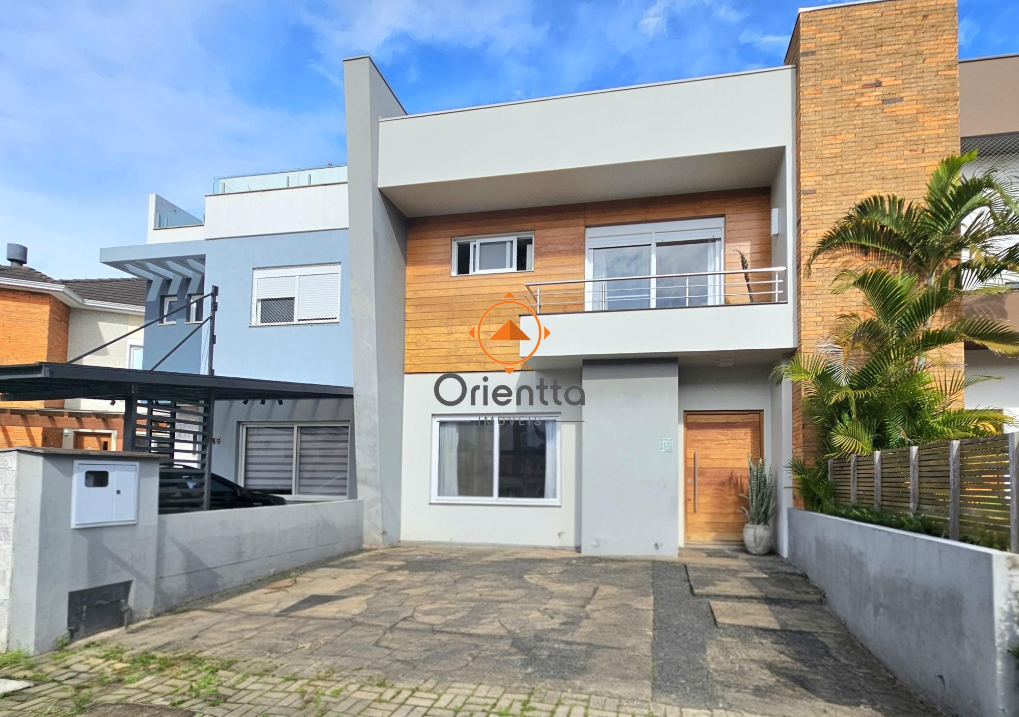 Casa de Condomínio, 3 dormitórios no bairro Hípica em Porto Alegre para Comprar