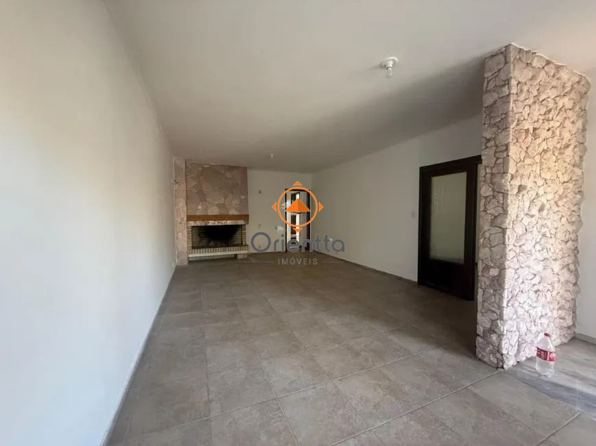 Casa, 3 dormitórios no bairro Boa Vista em Porto Alegre para Comprar