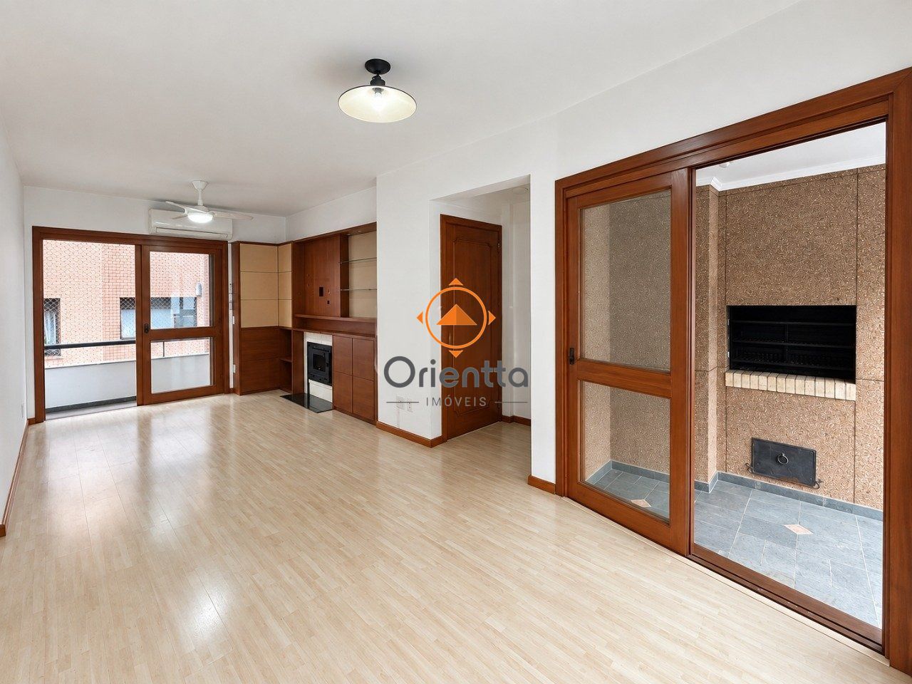 Apartamento, 3 dormitórios no bairro Mont Serrat em Porto Alegre para Comprar