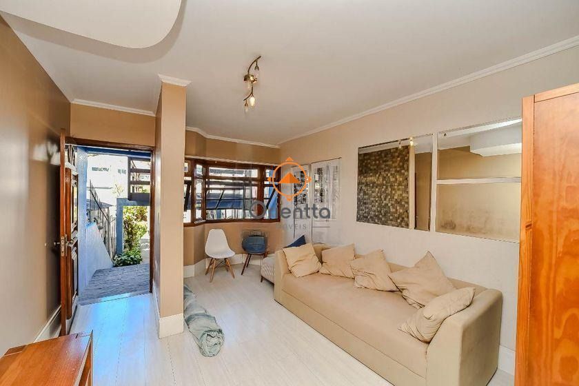 Casa, 3 dormitórios no bairro Jardim Itu em Porto Alegre para Comprar