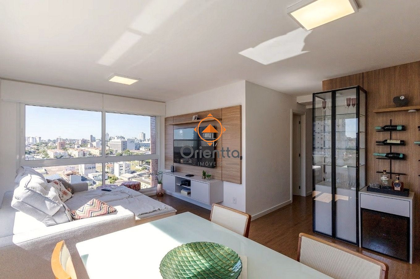 Apartamento, 3 dormitórios no bairro Passo da Areia em Porto Alegre para Comprar
