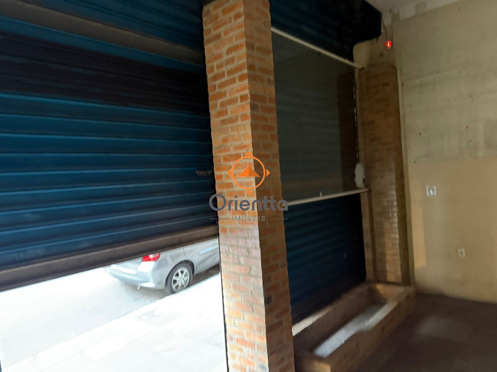 Loja, 2 dormitórios no bairro Centro Histórico em Porto Alegre para Comprar