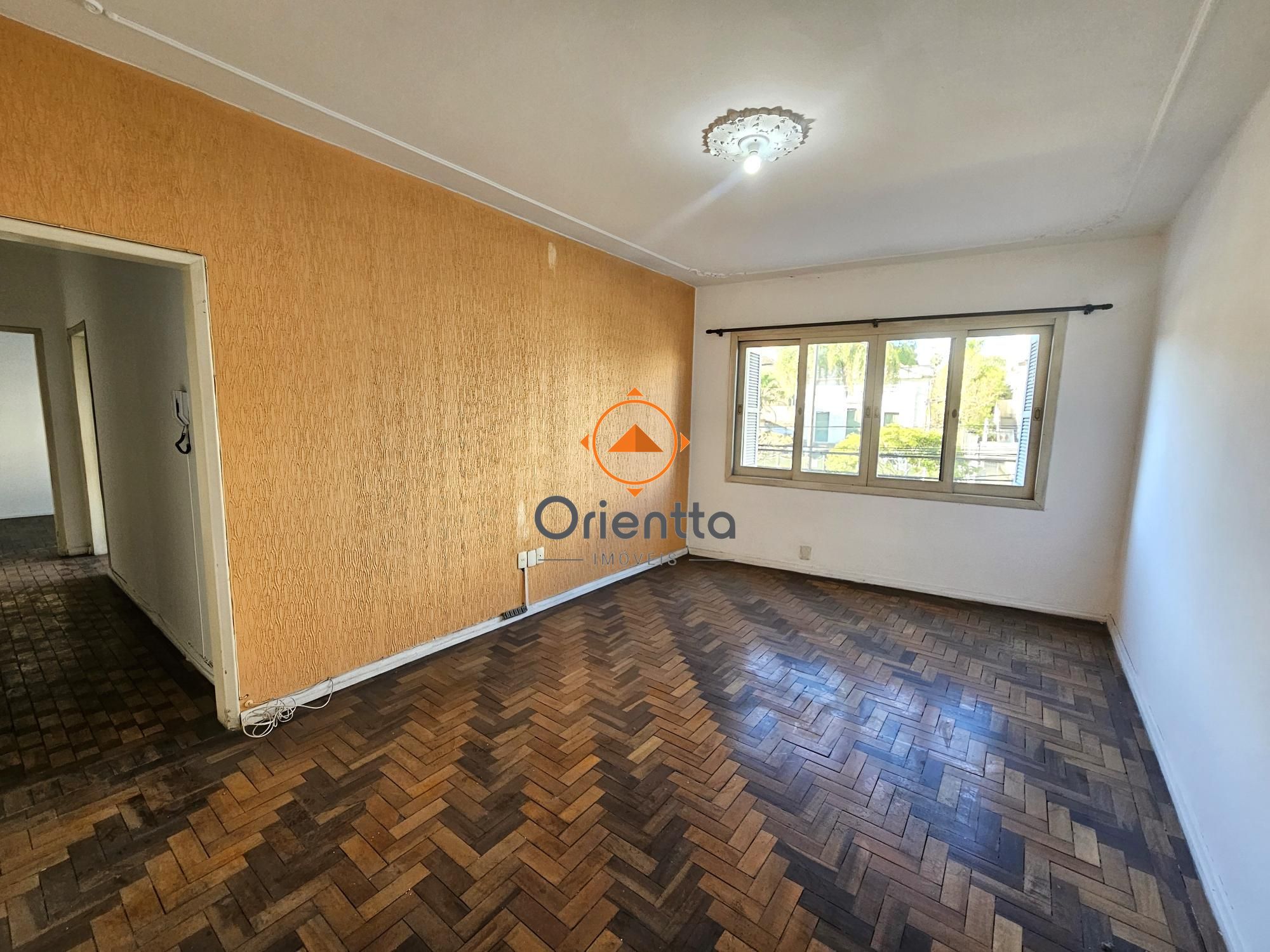 Apartamento, 3 dormitórios no bairro Farroupilha em Porto Alegre para Comprar