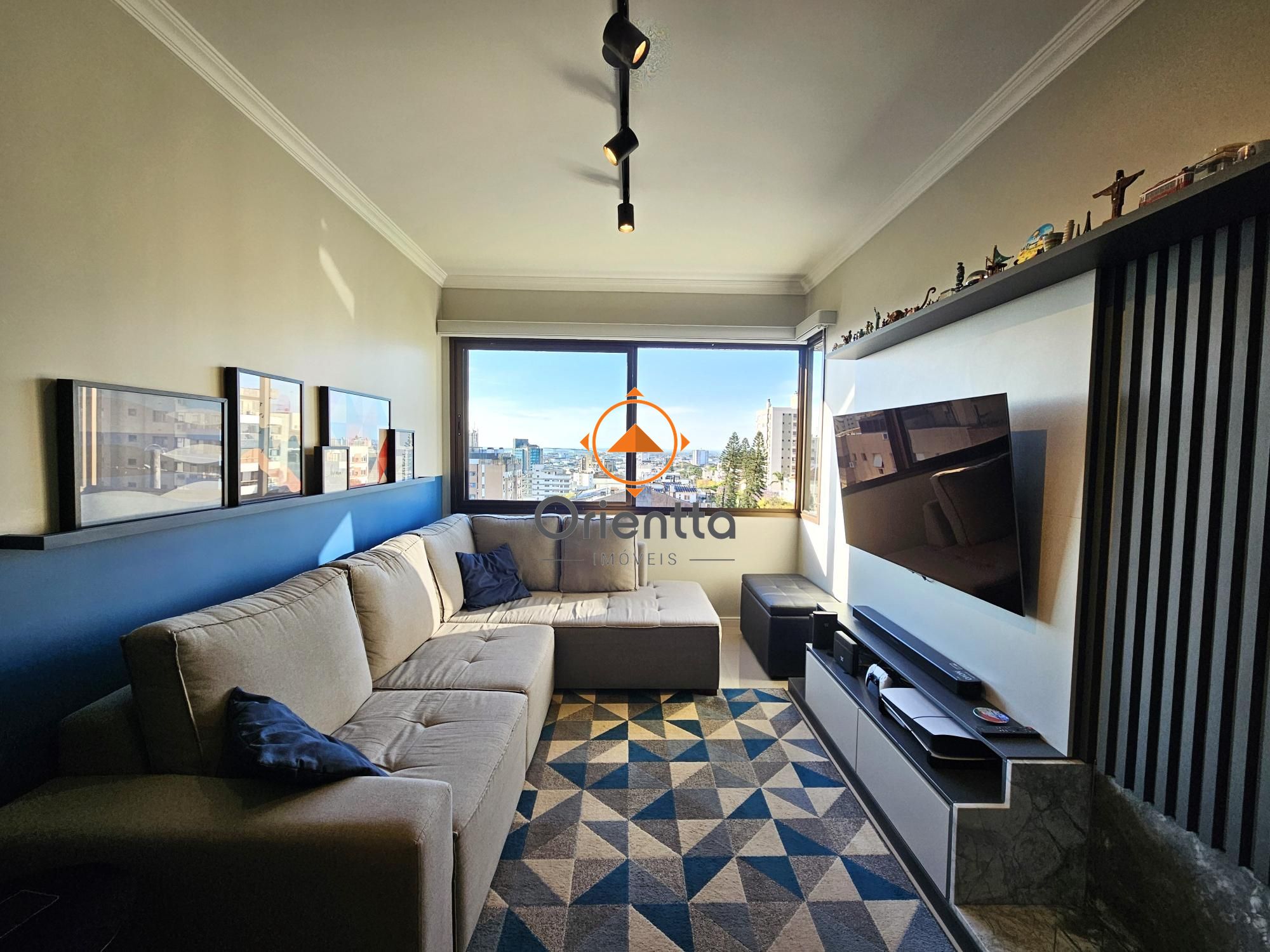 Apartamento, 2 dormitórios no bairro Higienópolis em Porto Alegre para Comprar