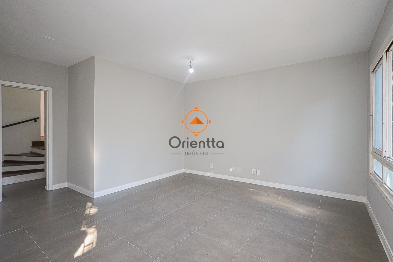 Casa, 3 dormitórios no bairro São João em Porto Alegre para Comprar