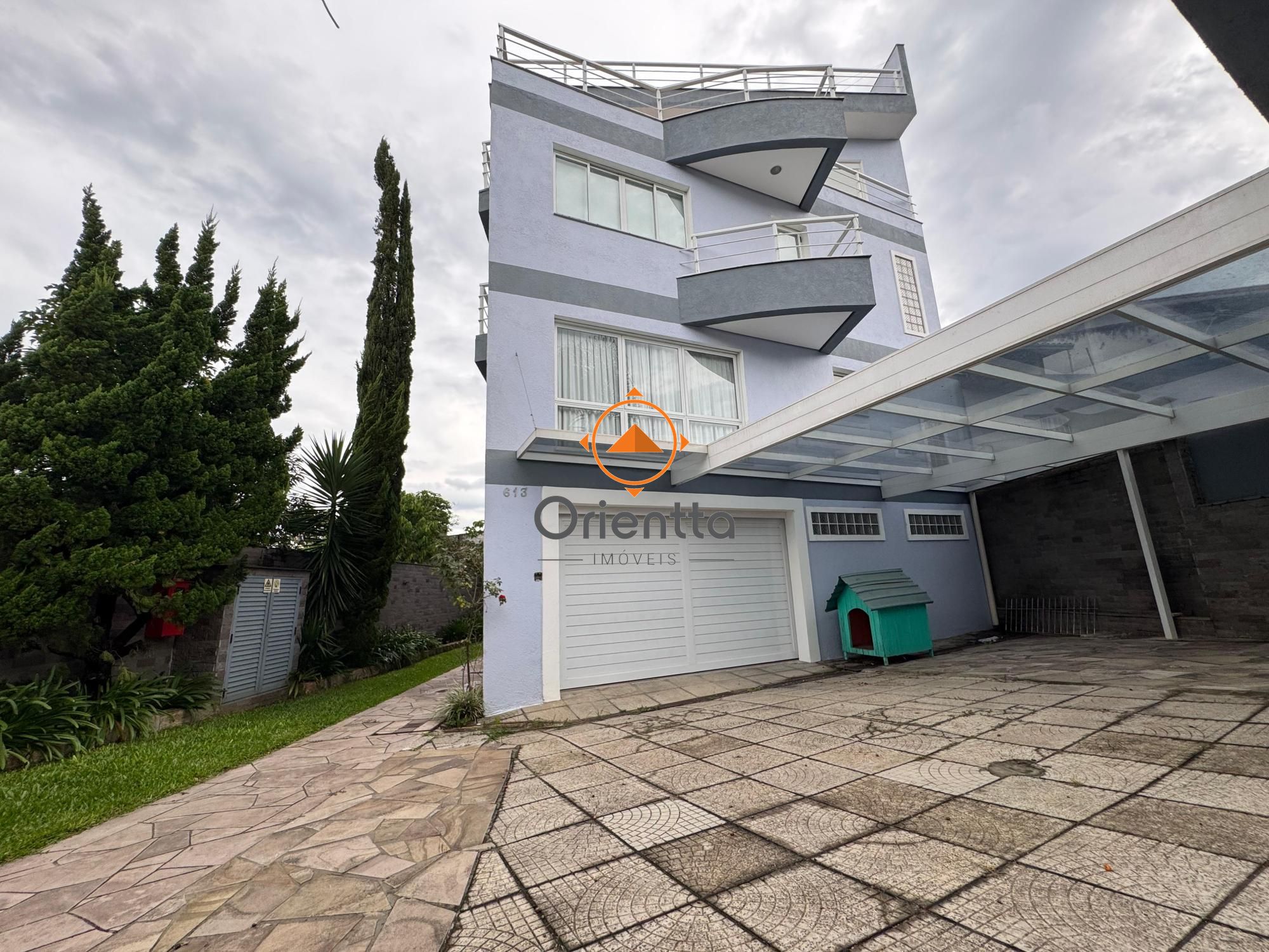 Prédio Residencial, 3 dormitórios no bairro Vila Jardim em Porto Alegre para Comprar