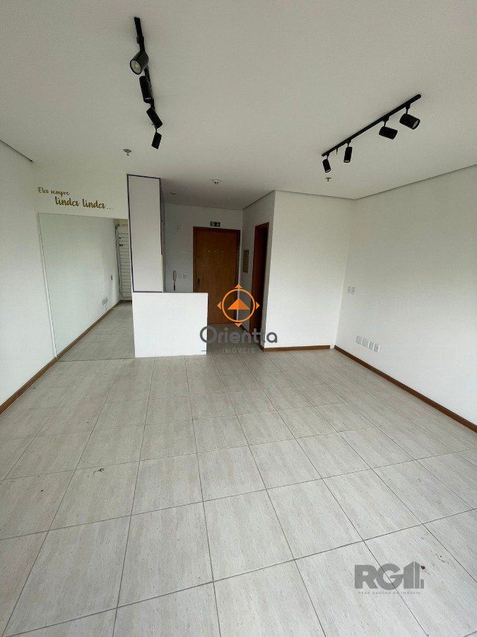 Sala Comercial no bairro Higienópolis em Porto Alegre para Comprar