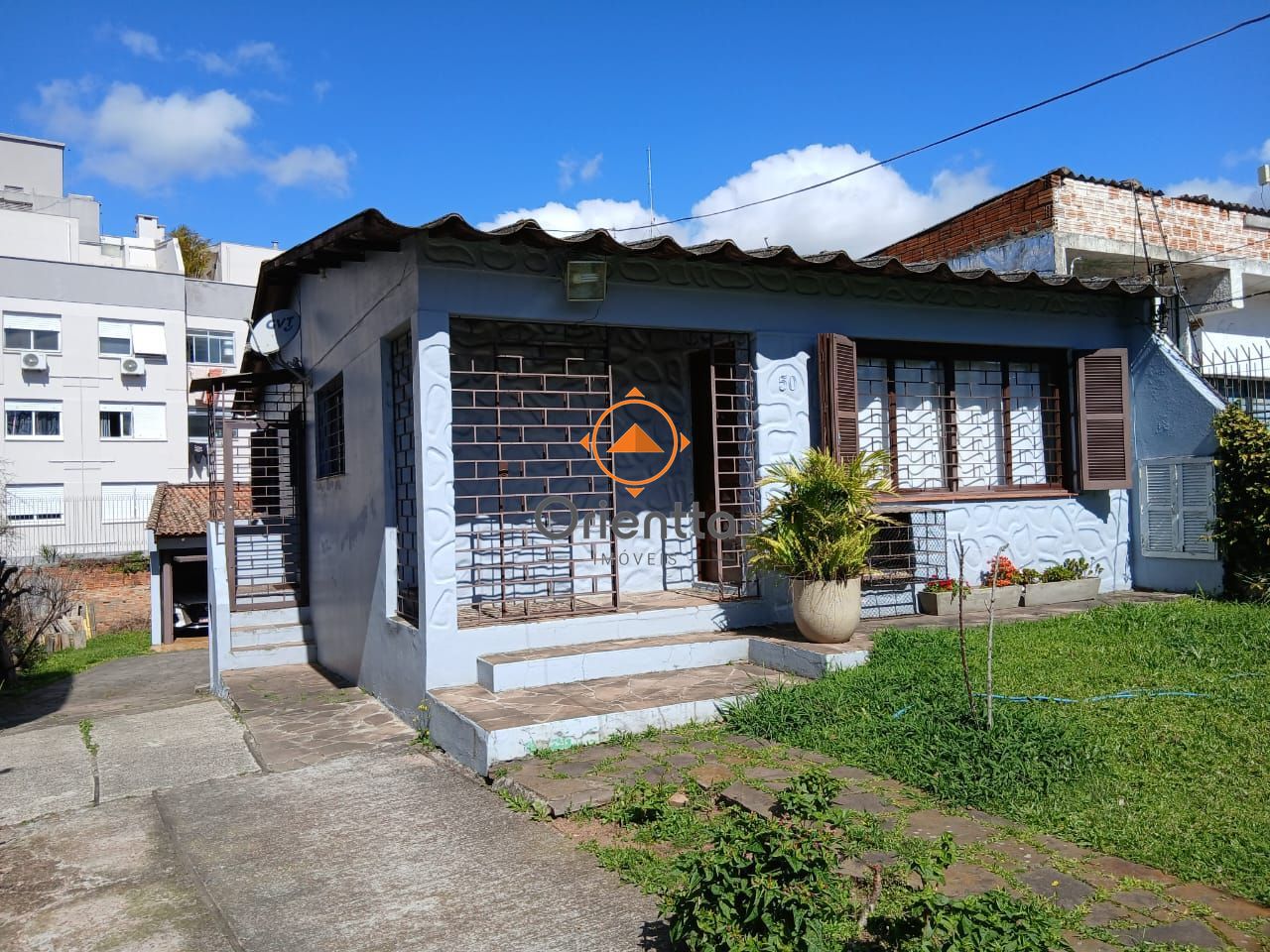 Casa, 4 dormitórios no bairro Santa Tereza em Porto Alegre para Comprar