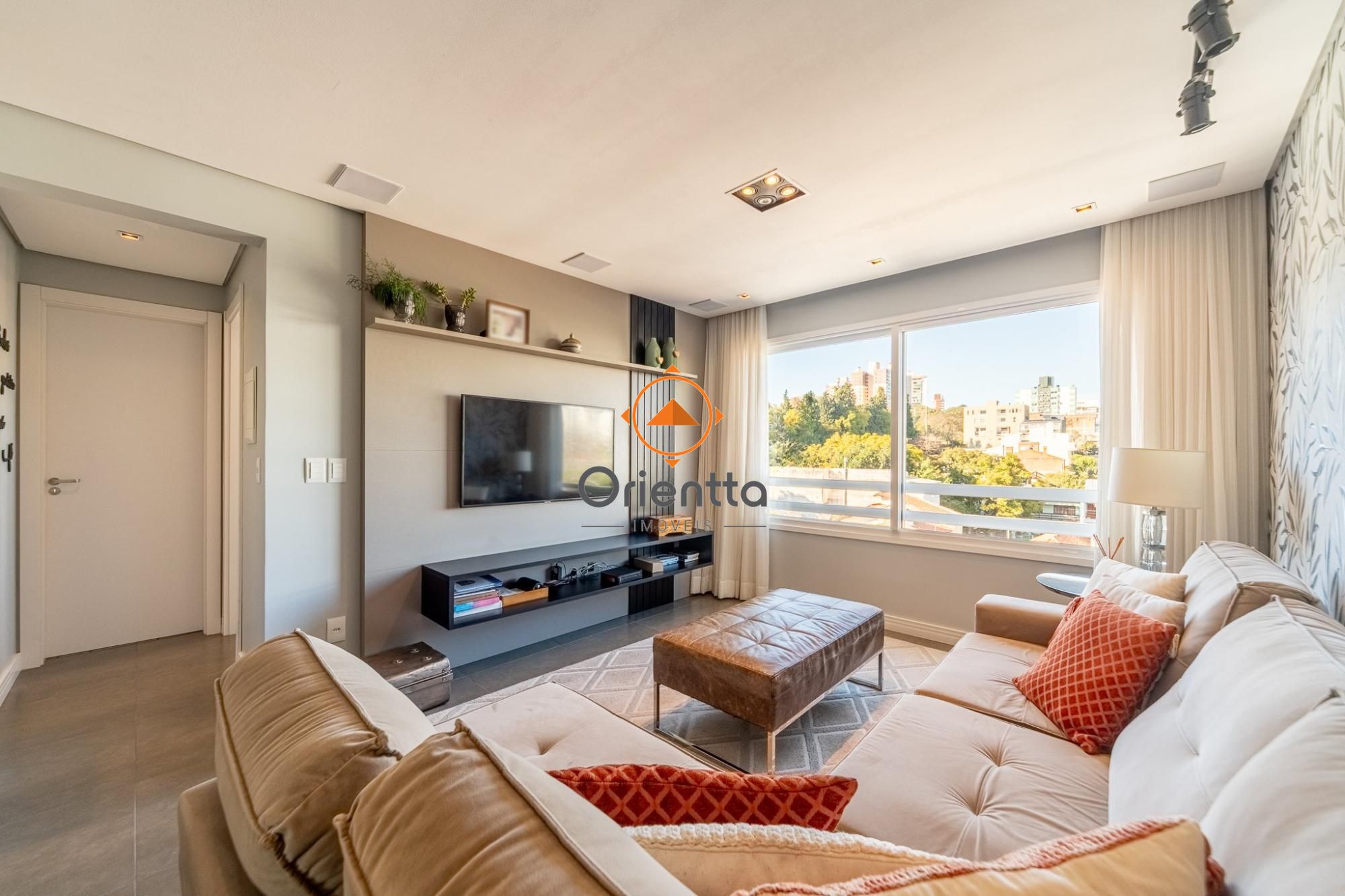 Apartamento, 2 dormitórios no bairro Higienópolis em Porto Alegre para Comprar