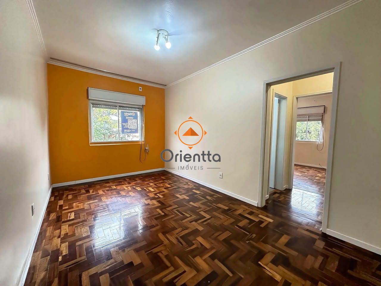 Apartamento, 2 dormitórios no bairro Medianeira em Porto Alegre para Comprar
