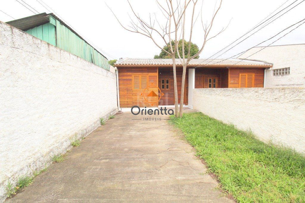 Casa com 55m², 2 dormitórios no bairro Cavalhada em Porto Alegre para Comprar
