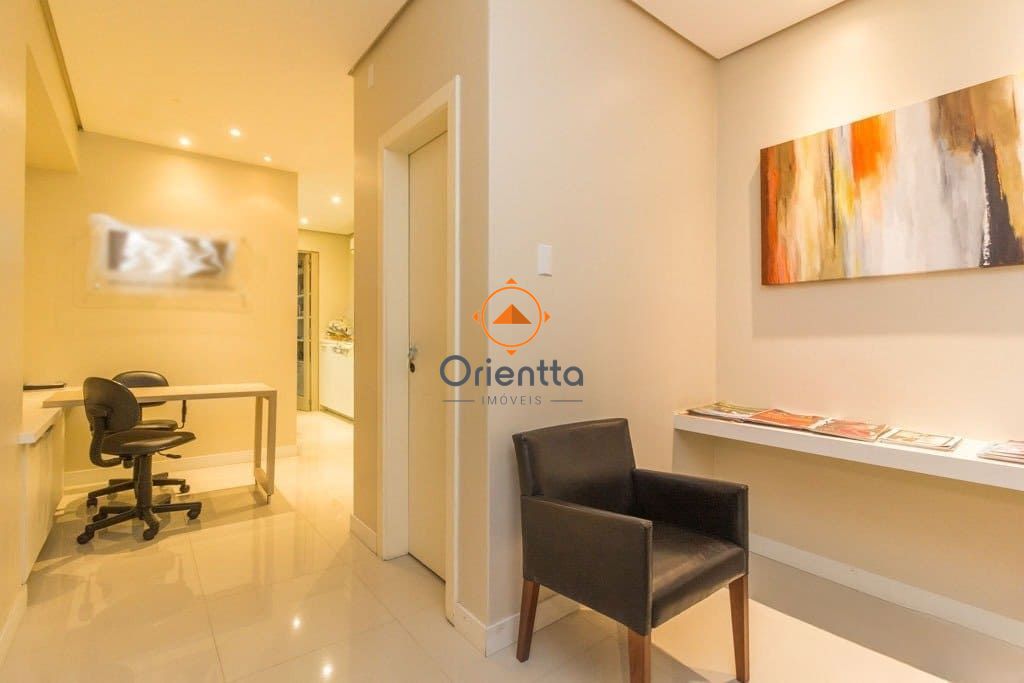 Sala Comercial, 3 dormitórios no bairro Petrópolis em Porto Alegre para Comprar