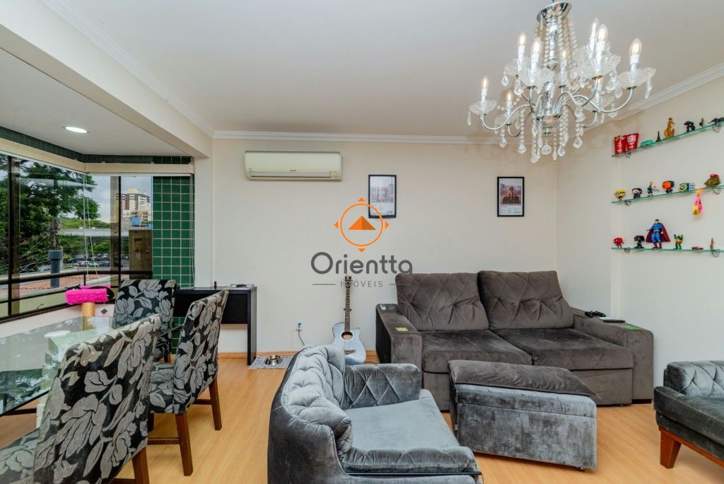 Apartamento, 3 dormitórios no bairro Santana em Porto Alegre para Comprar