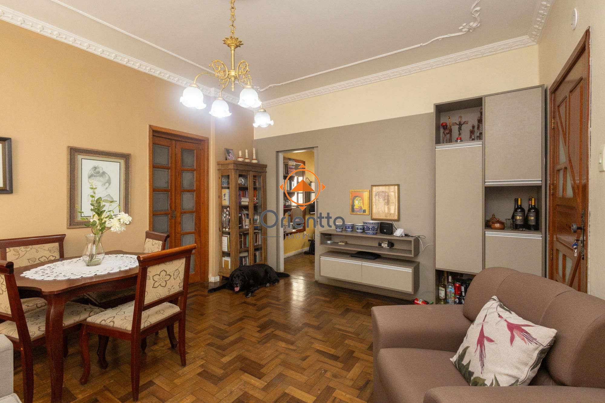 Apartamento, 2 dormitórios no bairro Cidade Baixa em Porto Alegre para Comprar