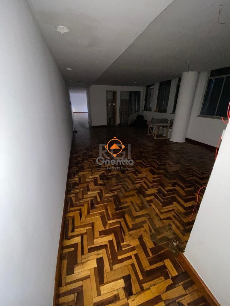Sala Comercial, 1 dormitório no bairro Centro Histórico em Porto Alegre para Comprar